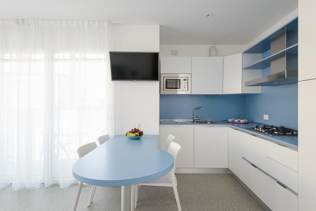 Apartamento Residenza Edda Lignano Sabbiadoro Habitación foto