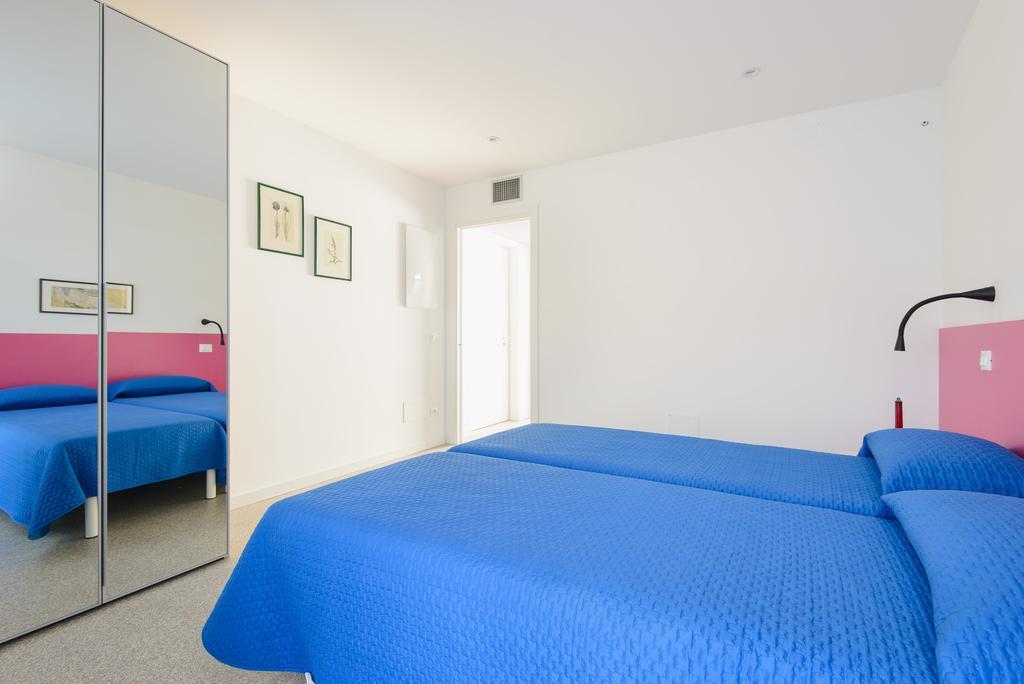 Apartamento Residenza Edda Lignano Sabbiadoro Habitación foto