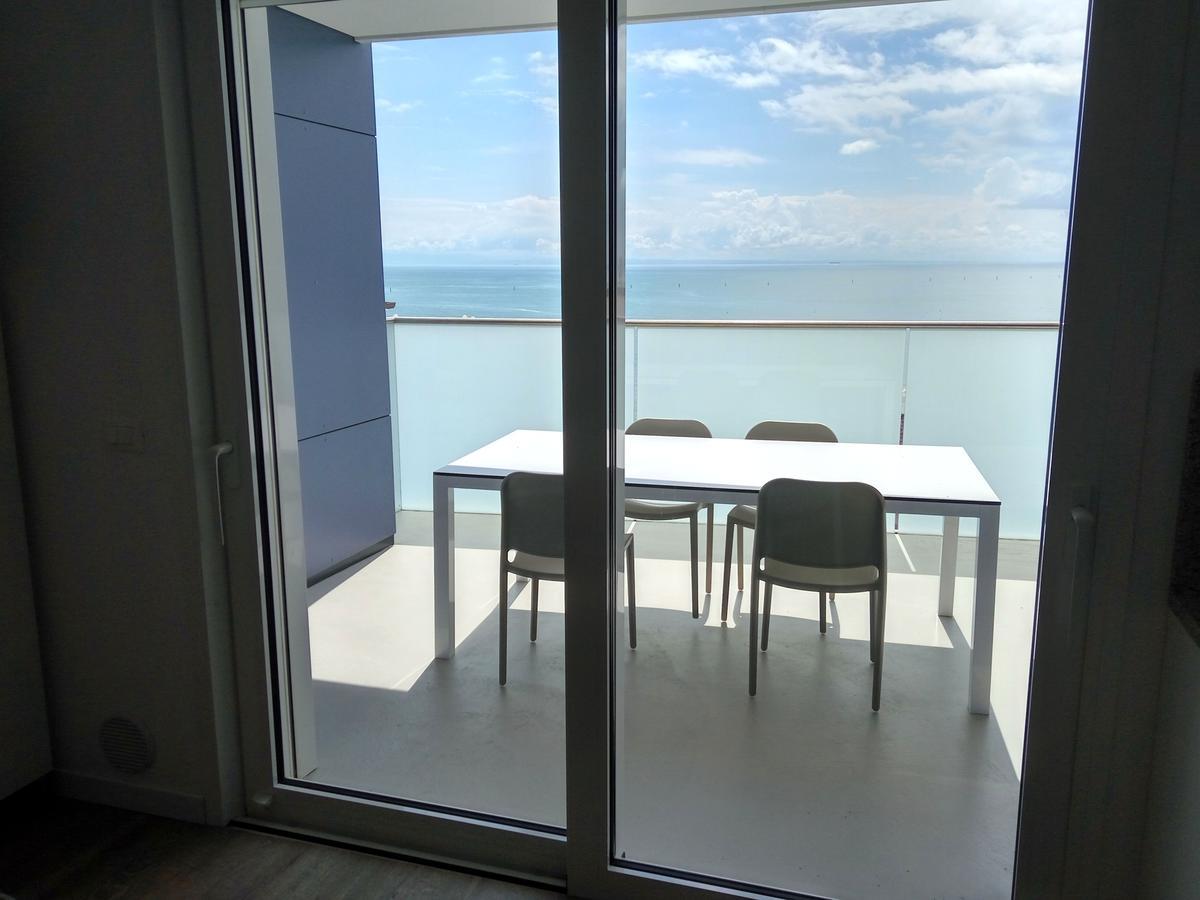 Apartamento Residenza Edda Lignano Sabbiadoro Exterior foto